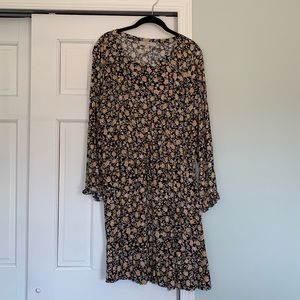 LOFT size large long sleeve knee length dress with tie waist